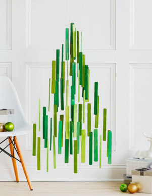 Feeling really ambitious? Make a <a href="http://www.curbly.com/users/confettipop/posts/15635-how-to-make-a-stylish-hanging-christmas-tree-mobile" target="_blank">Christmas tree mobile</a>.