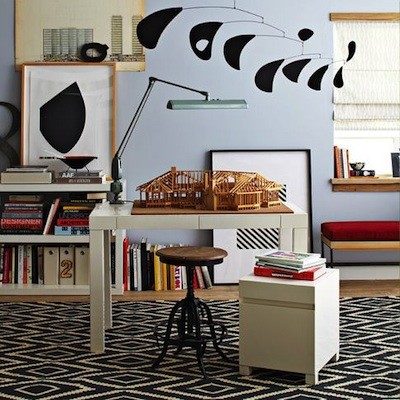 Any artist or writer will tell you that having the perfect work space is key. Help them build a creative oasis with <a href="http://www.westelm.com/products/parsons-desk-with-drawers-white-h116/?cm_src=SEARCH_TOPPRODUCT" target="_blank">this gorgeous desk</a>.