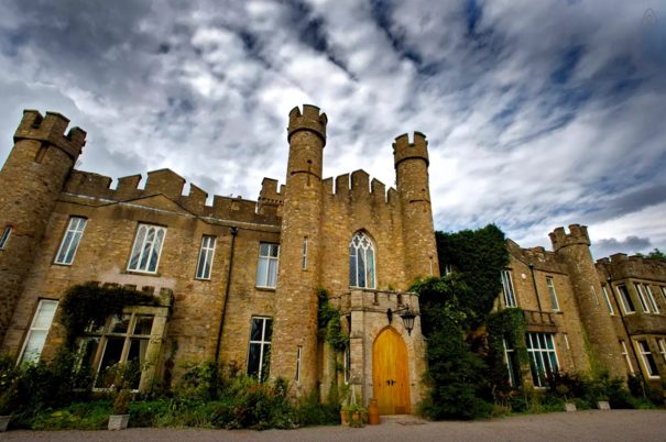 <a href="https://www.airbnb.com/rooms/13253" target="_blank">Victorian castle</a>, Cumbria, England