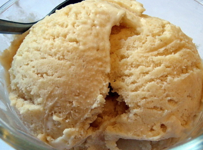 Serve uber-frozen ice cream the easy way -- just heat it up with your hair dryer.
