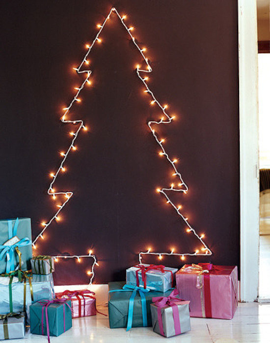 Have one string of lights and absolutely zero motivation? Check <a href="http://www.popsugar.com/smart-living/Cheap-Christmas-Tree-Ideas-36107165#photo-36107489" target="_blank">this little guy</a> out.